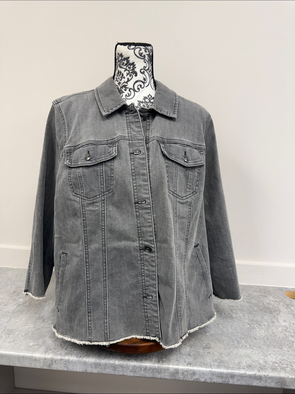 LOGO by Lori Goldstein Gray Denim Jacket Size 16 Raw Hem Stretch